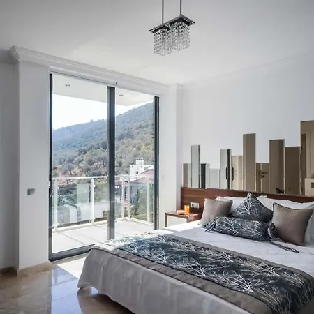 Sleeps 10 Pool Air Con Wifi Kalkan